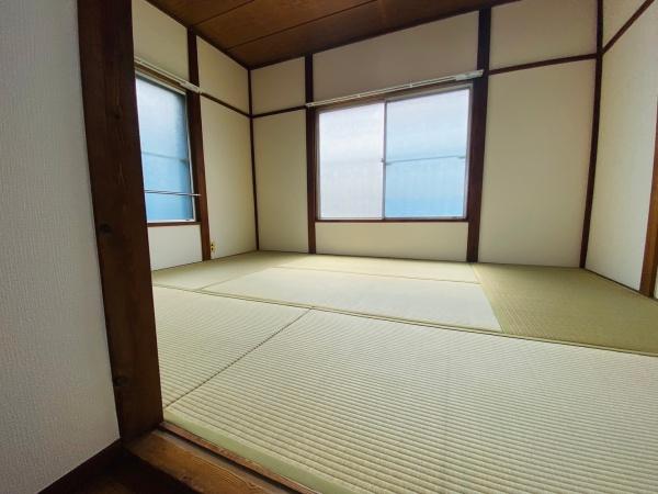 稲城市矢野口の貸家