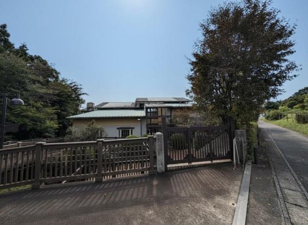 町田市広袴町　貸家(風の谷幼稚園)