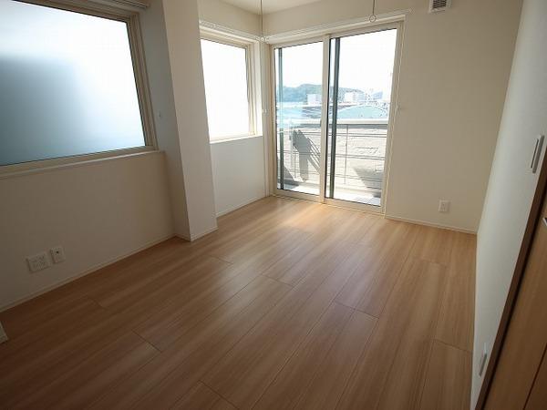 稲城市東長沼のマンション