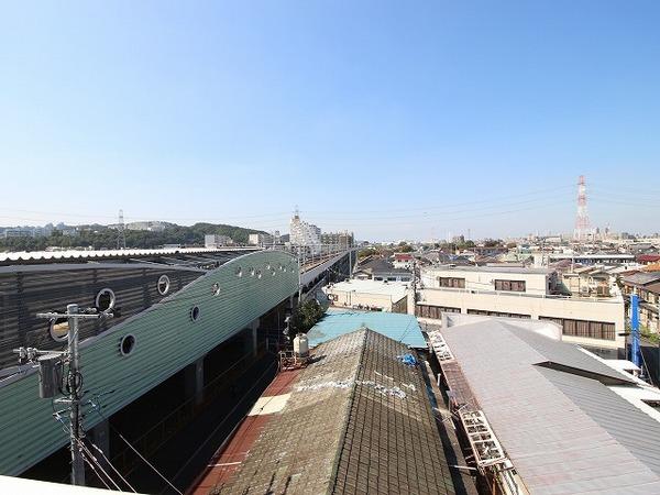 稲城市東長沼のマンション