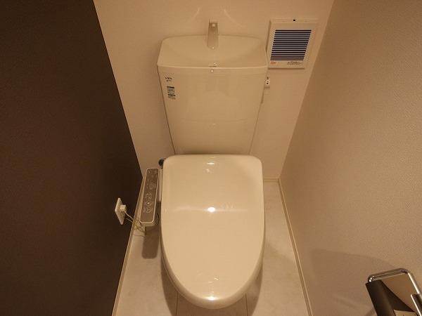 稲城市東長沼のマンション