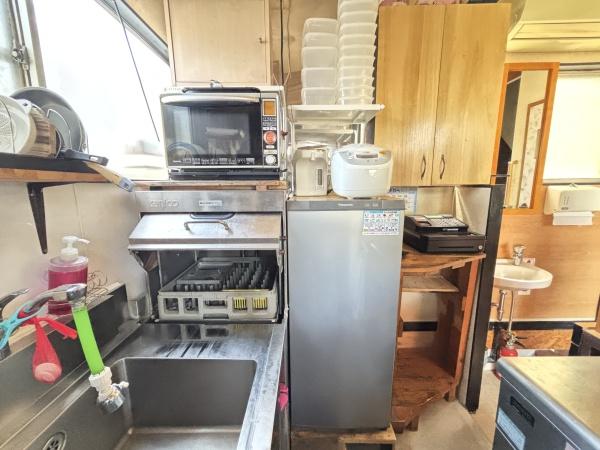 稲城市東長沼の住宅付店舗（一戸建）