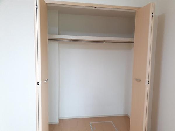 稲城市大丸のアパート