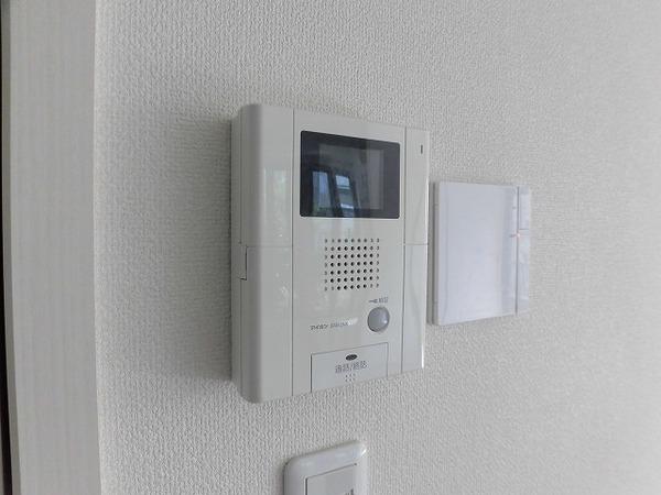 稲城市平尾１丁目のマンション