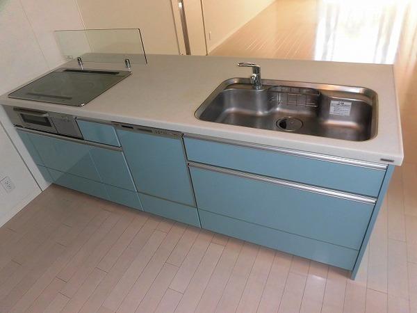 稲城市平尾１丁目のマンション
