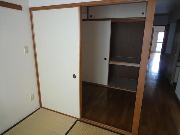 稲城市向陽台６丁目のマンション