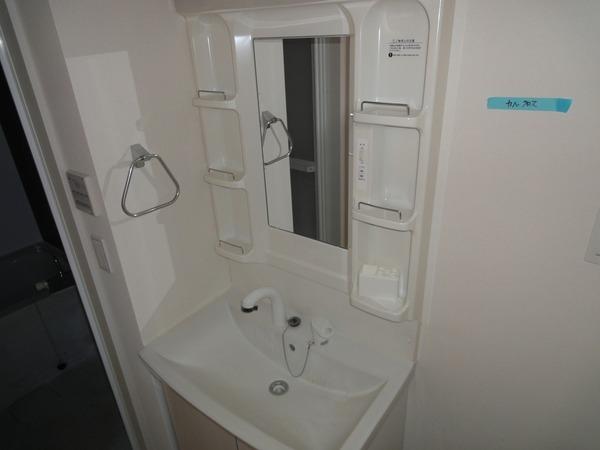 稲城市矢野口のアパート