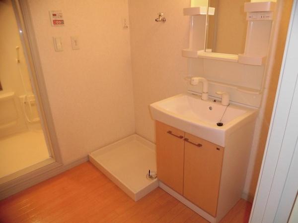 稲城市矢野口のアパート