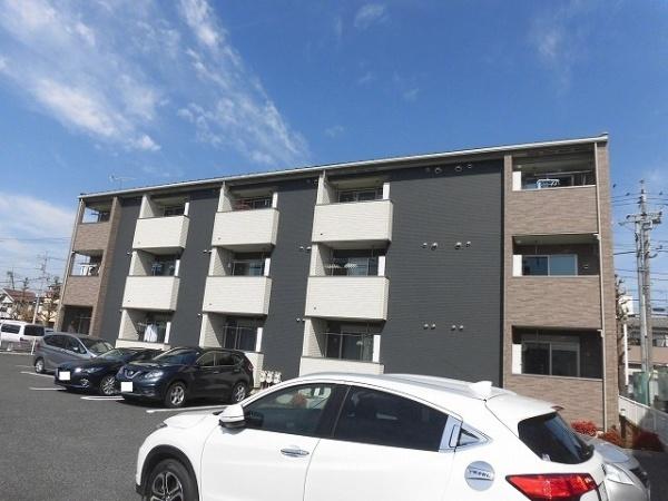 稲城市押立のアパート