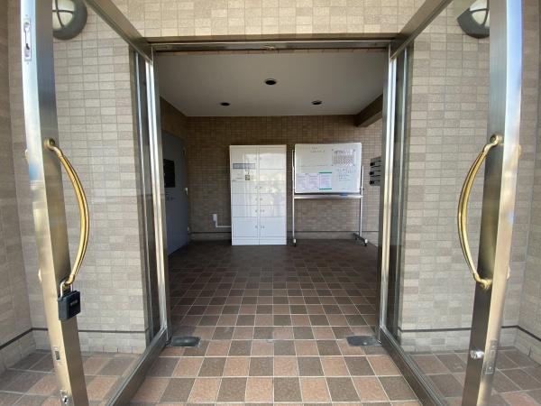 稲城市東長沼のマンション