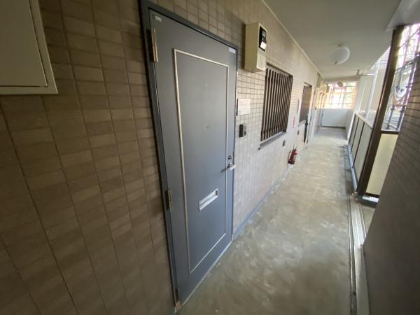 稲城市東長沼のマンション
