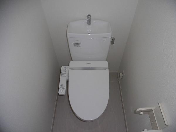 稲城市矢野口のテラスハウス