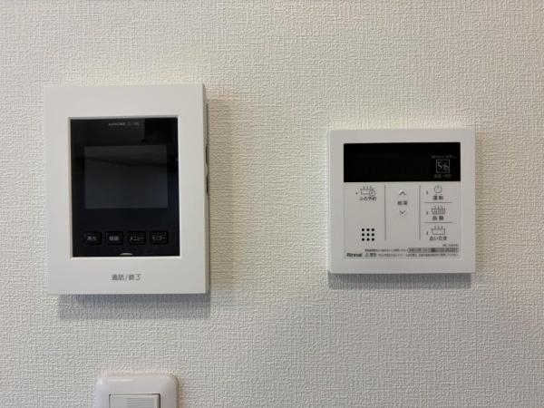 稲城市坂浜のアパート