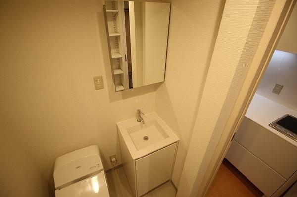 稲城市大丸のアパート