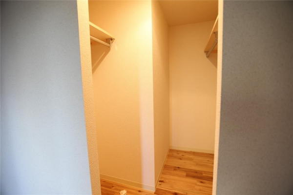 ラヴェーラ大通公園