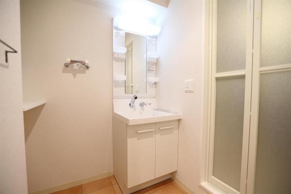 ラヴェーラ大通公園