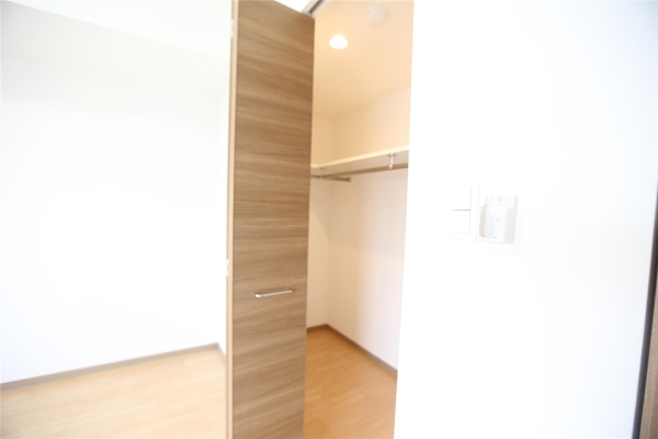 スペチアーレ伏見WEST