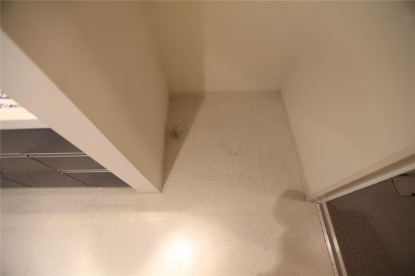 F141