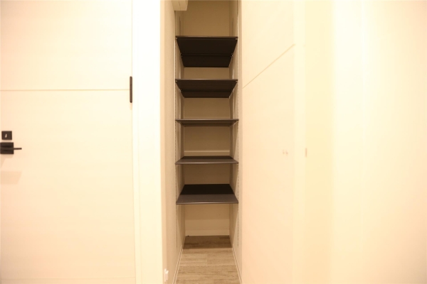 S-RESIDENCE近代美術館前