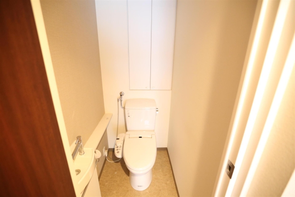 プライムメゾン南2条(トイレ)