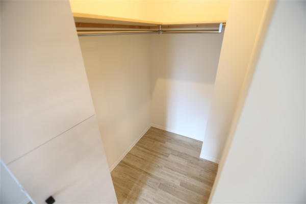 S-RESIDENCE近代美術館前