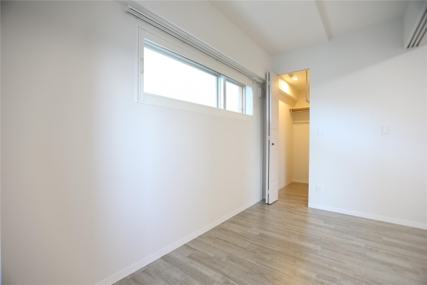 S-RESIDENCE近代美術館前