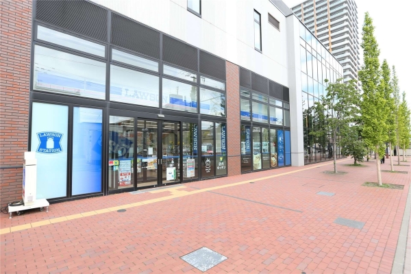 プレミストタワーズ札幌苗穂アクアゲート(ローソン苗穂駅南口店)