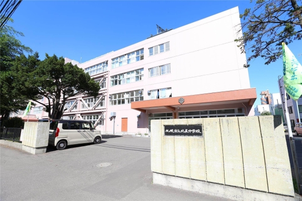 D’グラフォート札幌ステーションタワー(北辰中学校)