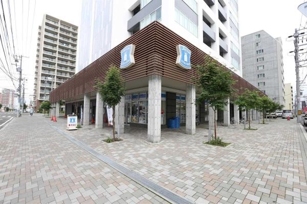 ラフィネタワー札幌南３条(ローソン札幌南3東三丁目店)