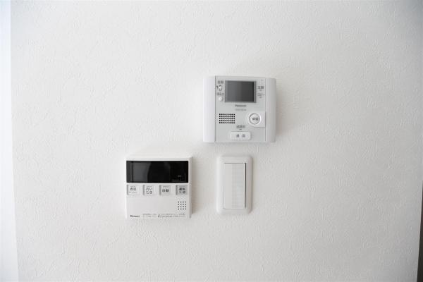 コローレ知事公館前