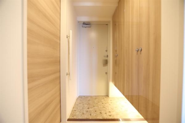 マストライフ南4条(玄関)