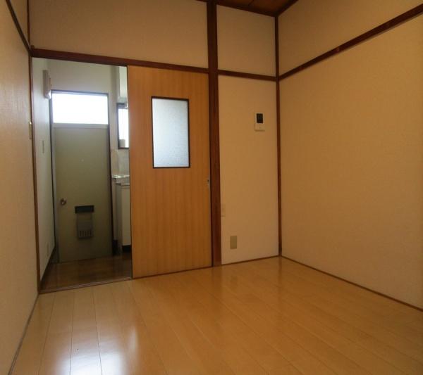 世田谷区北沢１丁目のアパート
