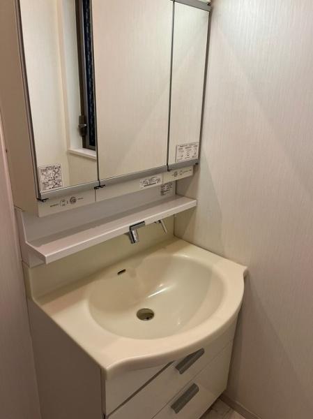 成田西２丁目貸家