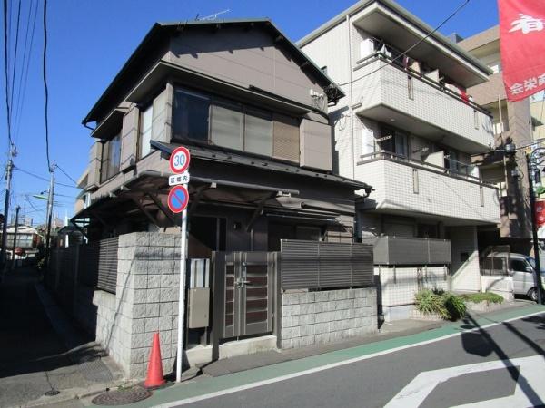 世田谷区代沢２丁目のアパート
