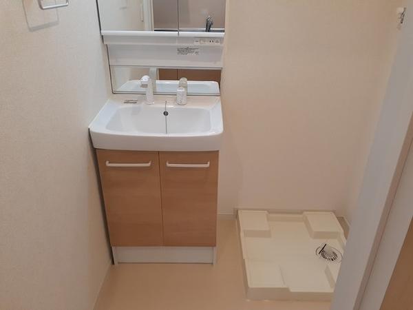 小平市小川東町１丁目のアパート
