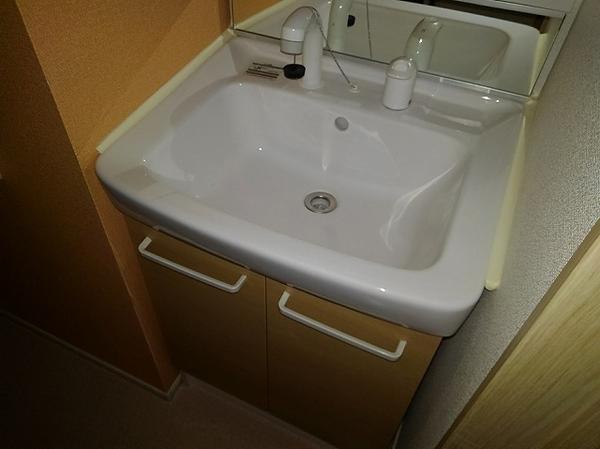 小平市小川東町５丁目のアパート