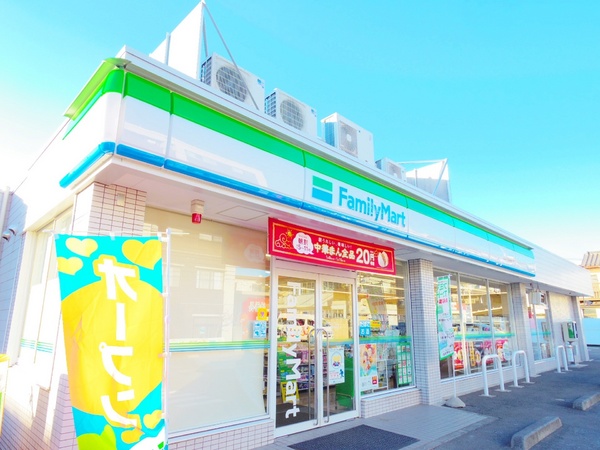 小平市学園西町２丁目のアパート(ファミリーマート小平学園西町店)