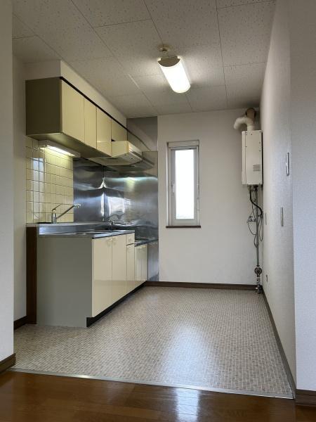 ハイツスズキＢ