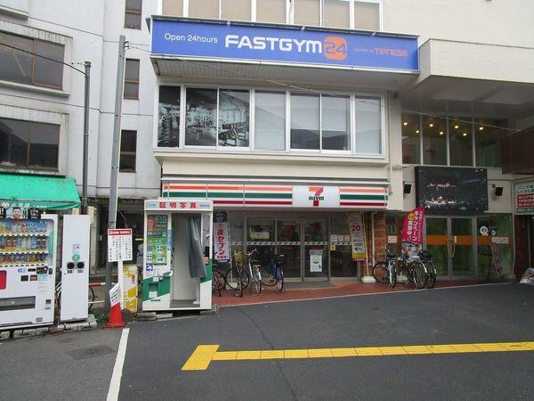 ルフォンプログレ赤塚(セブンイレブン板橋下赤塚駅北口店)