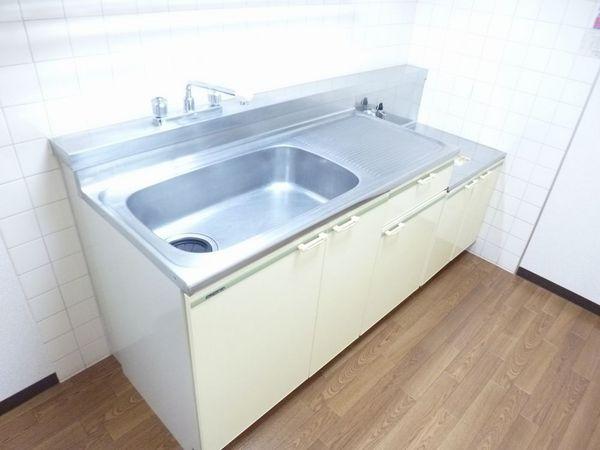 サンパレス徳丸第３