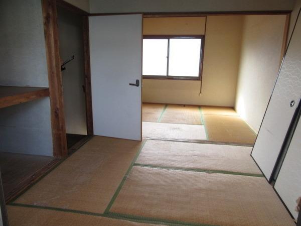 松山町1丁目貸家
