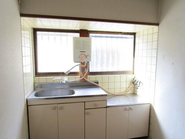 松山町1丁目貸家
