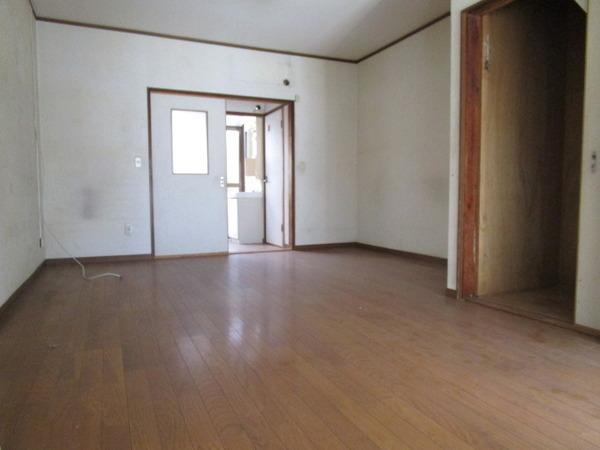 松山町1丁目貸家