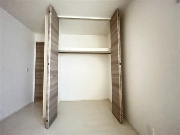 アゼリア東太子