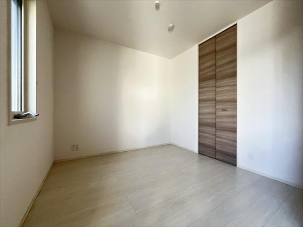 アゼリア東太子