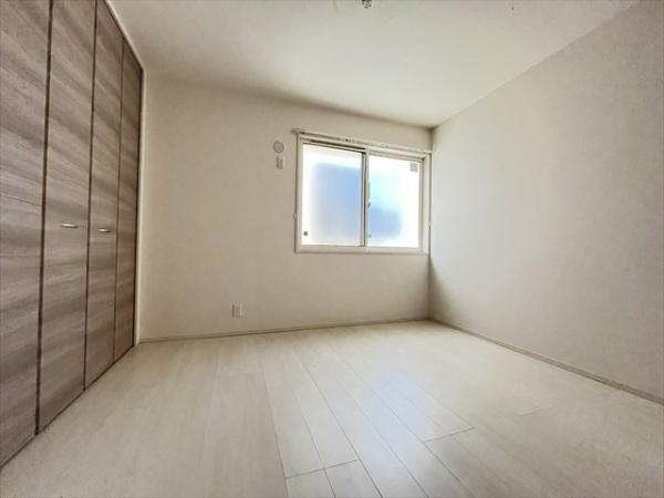 アゼリア東太子