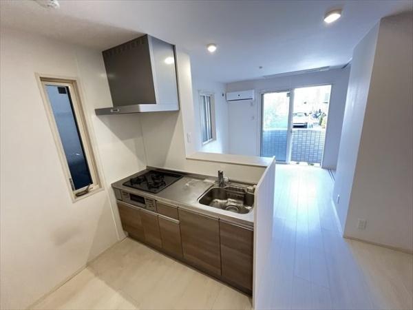 アゼリア東太子