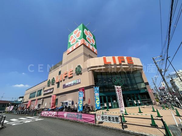 フラワリータウン志紀　Ｄ棟(ライフ　志紀店)