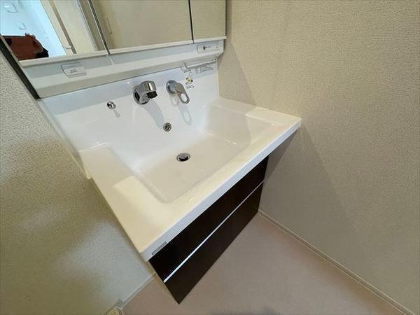 エスパシオコモード山本南