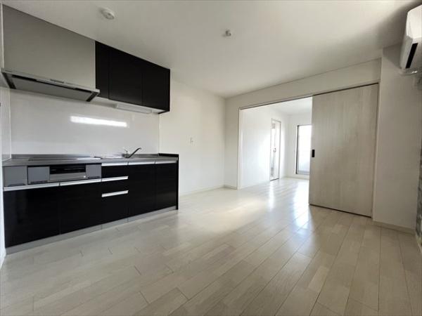 クリエオーレ若草2(リビング)